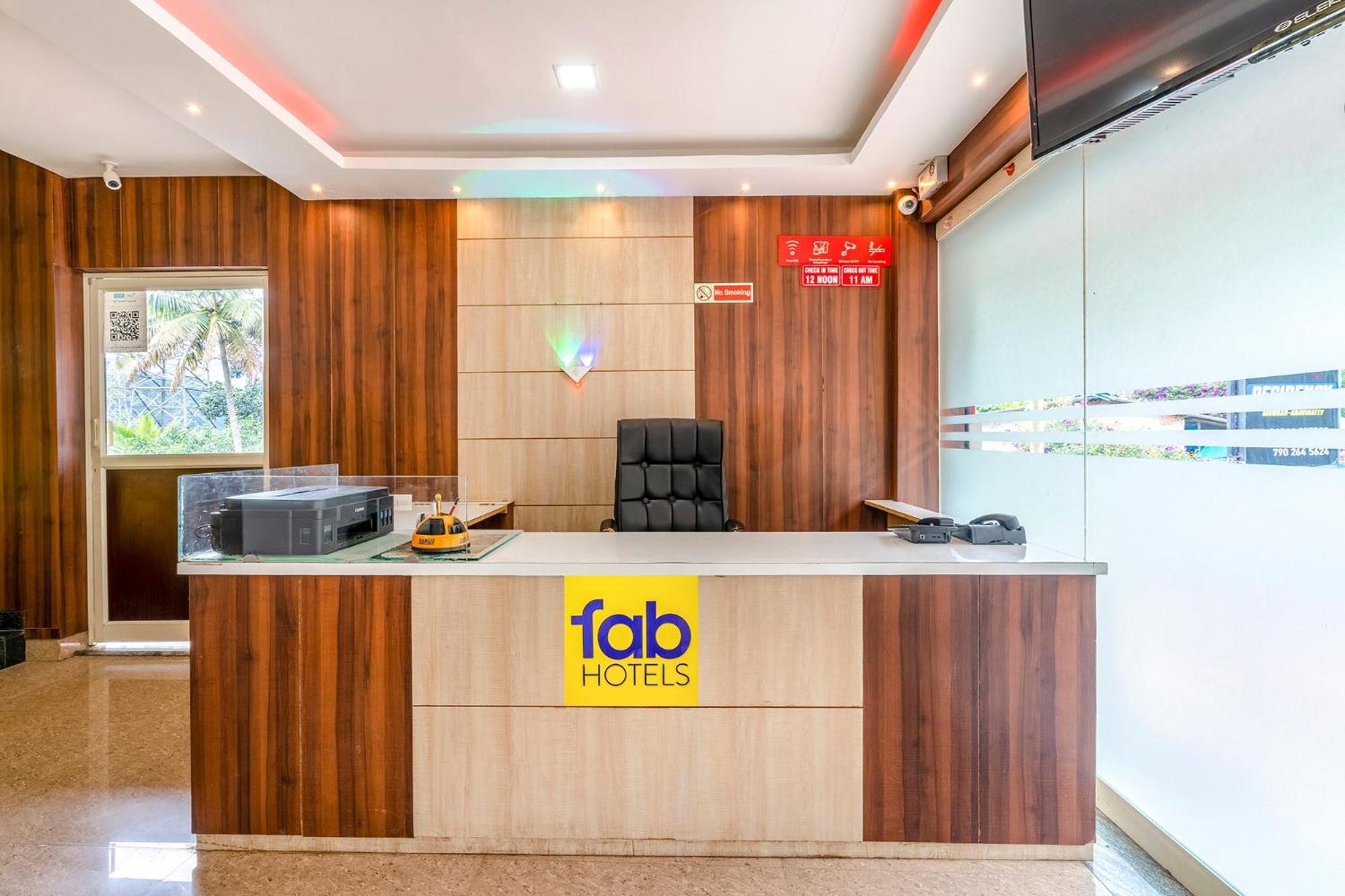 Fabhotel Abrigo Residency Anaviratty エクステリア 写真